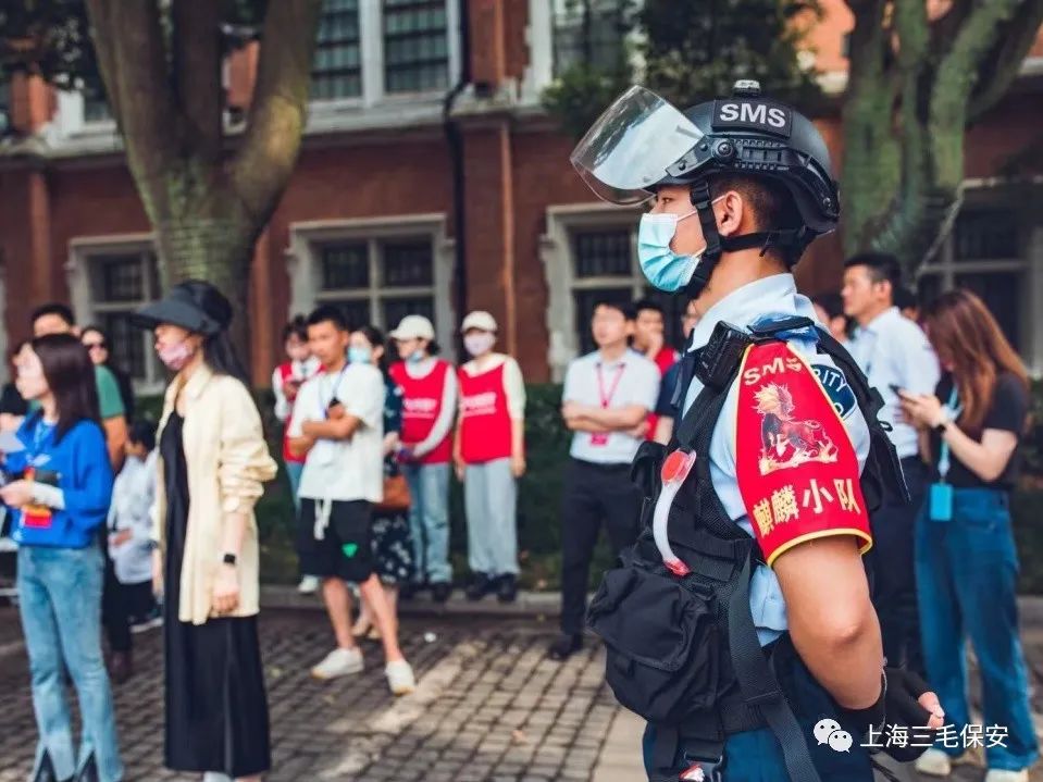 “逐梦青春 扬帆起航”三毛保安为毕业季保驾护航