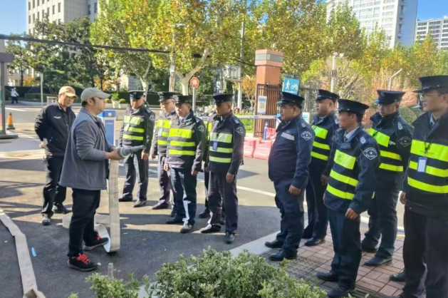 “实战砺精兵 初心护校园”三毛保安上海师大保安队秋季消防演练纪实